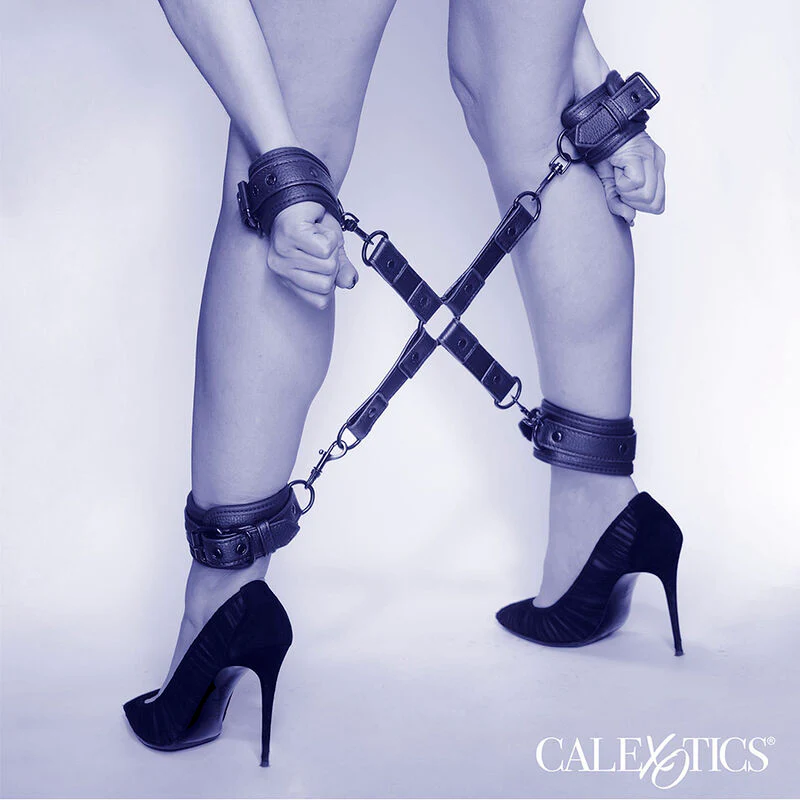 CALEXOTICS - NOCTURNAL CONECTOR HOG TIE CUERO AJUSTÁVEL PRETO - Image 6