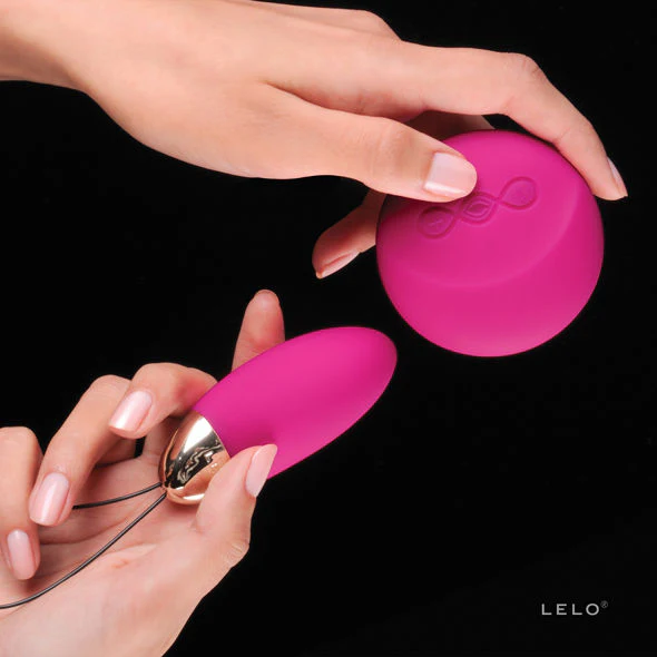 LELO - LYLA 2 INSIGNIA DESIGN EDITION CERISE MASSAGER OVO - Image 6