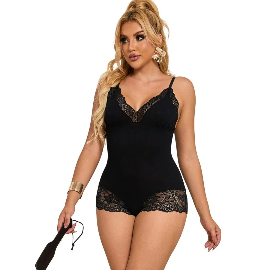SUBBLIME - TEDDY PRETO FLORAL DETALHE DE RENDA L/XL